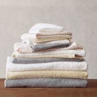 000000000337.jpg?w=MjAw&t=